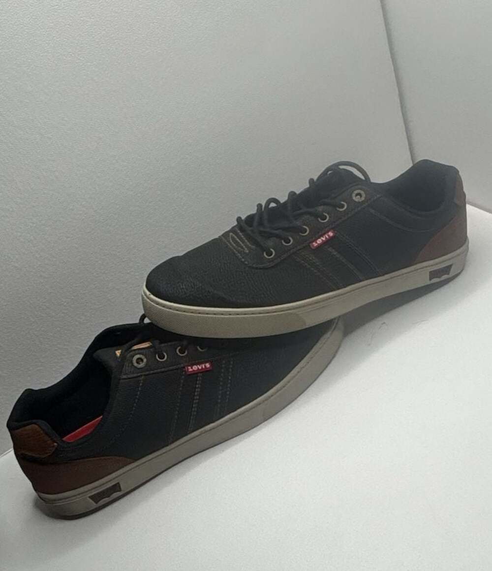 Levi's Jason-WX Low Top Casual Sneakers in Black/Tan